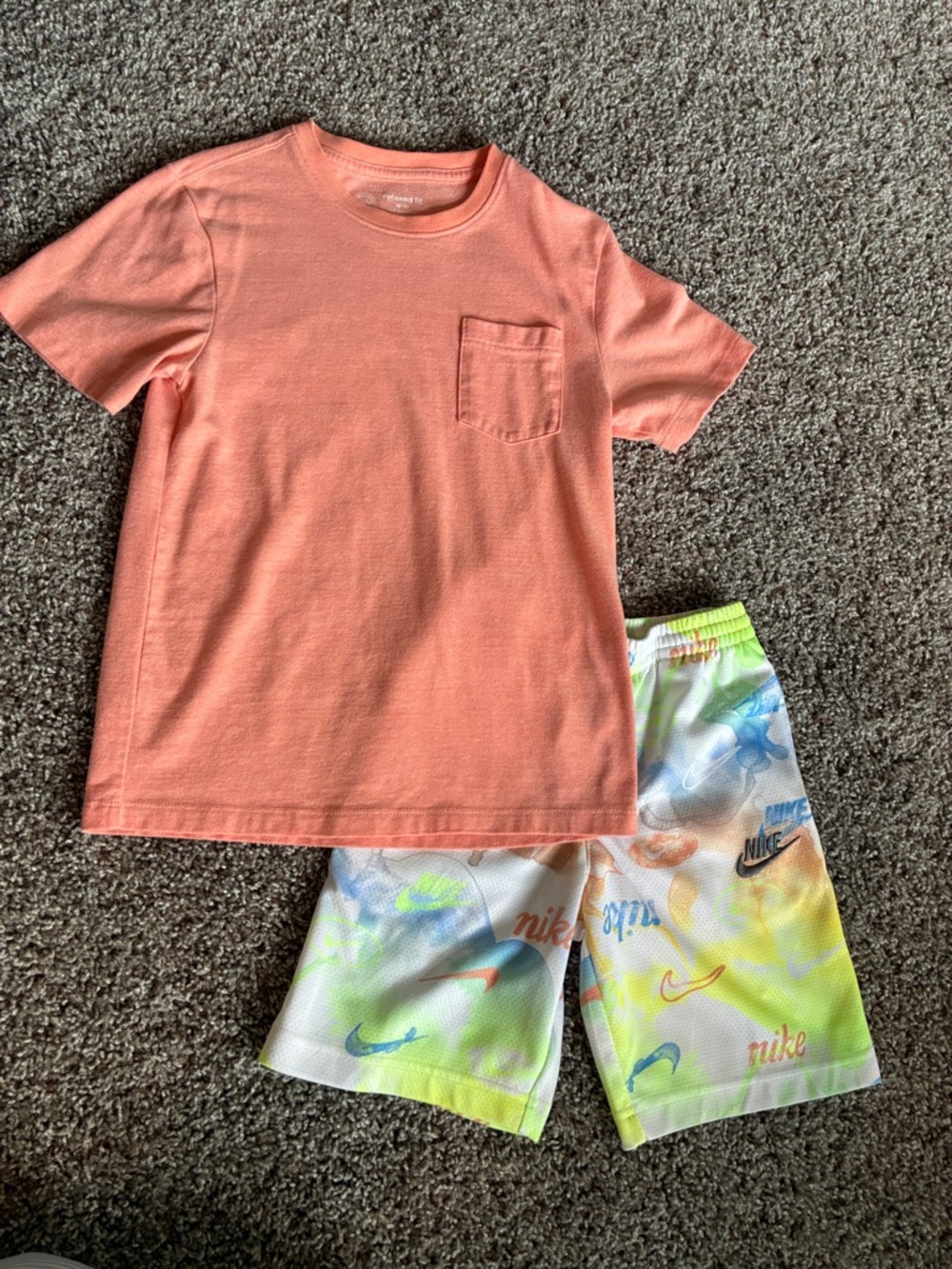 Nike Kids Matching Set - Coral Tee with Multicolor Logo Shorts
